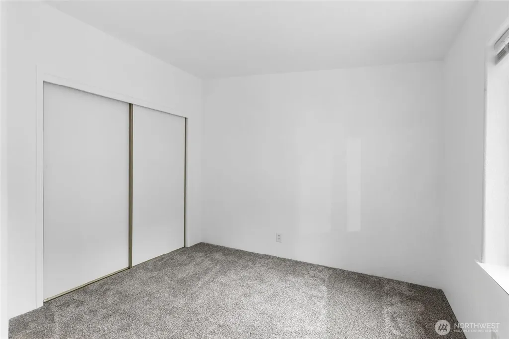 11100 4th Avenue W Everett WA 98204