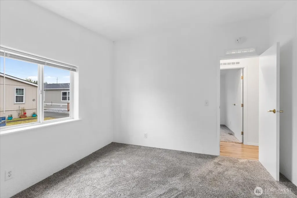 11100 4th Avenue W Everett WA 98204