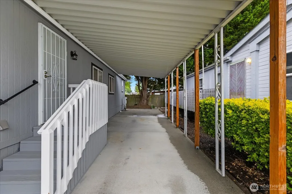 11100 4th Avenue W Everett WA 98204