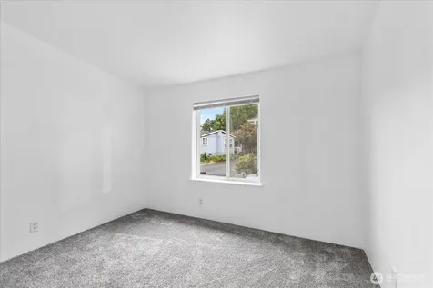 11100 4th Avenue W Everett WA 98204
