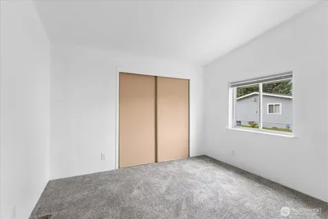 11100 4th Avenue W Everett WA 98204