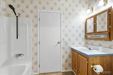 11100 4th Avenue W Everett WA 98204
