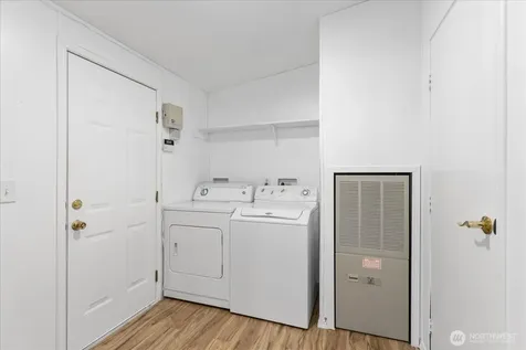 11100 4th Avenue W Everett WA 98204