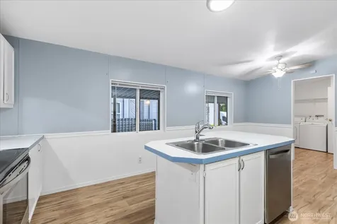 11100 4th Avenue W Everett WA 98204