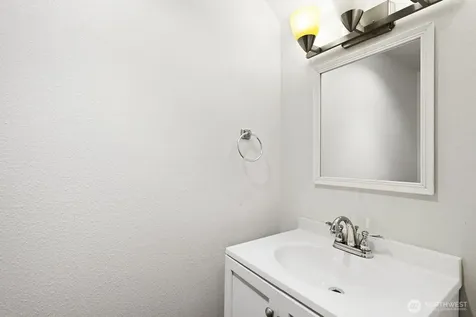 18524 52nd Avenue W Lynnwood WA 98037