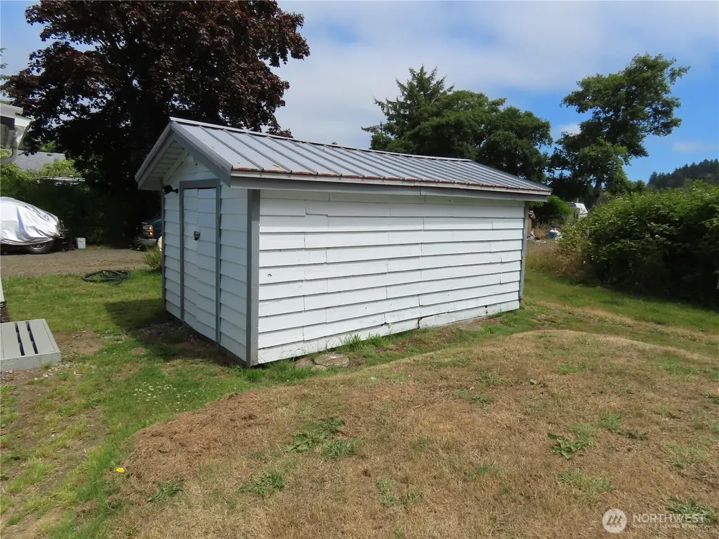 1664 Schmid Road Grayland WA 98547