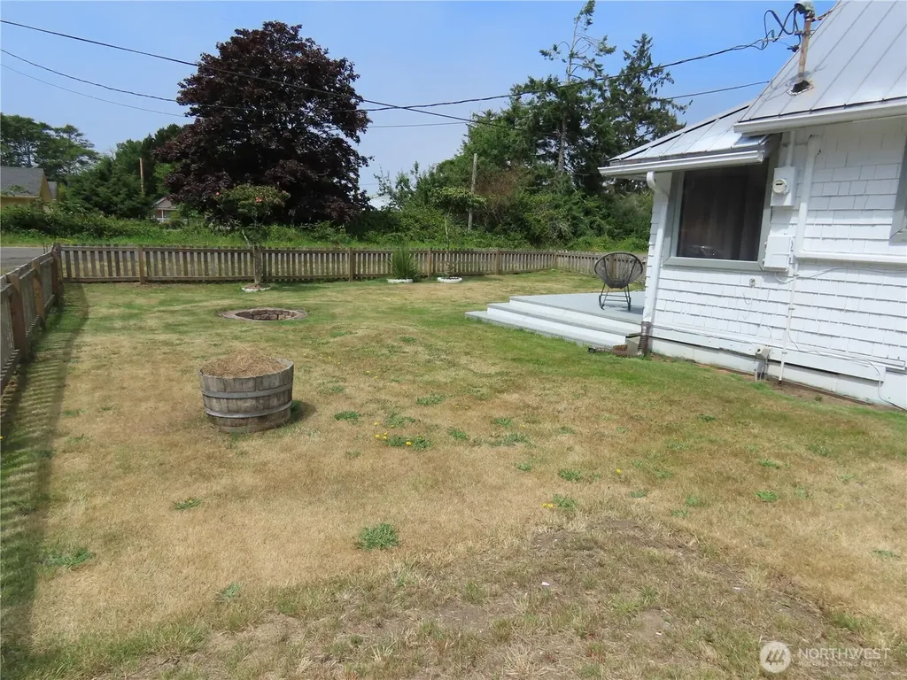 1664 Schmid Road Grayland WA 98547