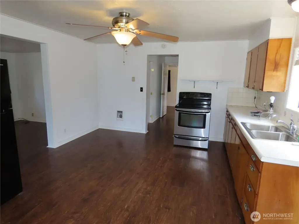 1664 Schmid Road Grayland WA 98547