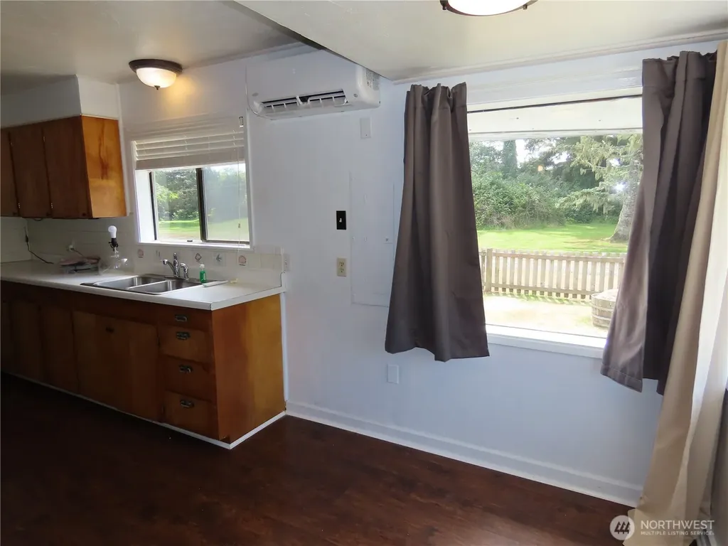 1664 Schmid Road Grayland WA 98547