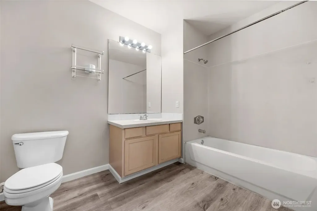 31900 104th Avenue SE Auburn WA 98092