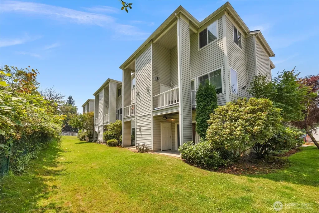 31900 104th Avenue SE Auburn WA 98092