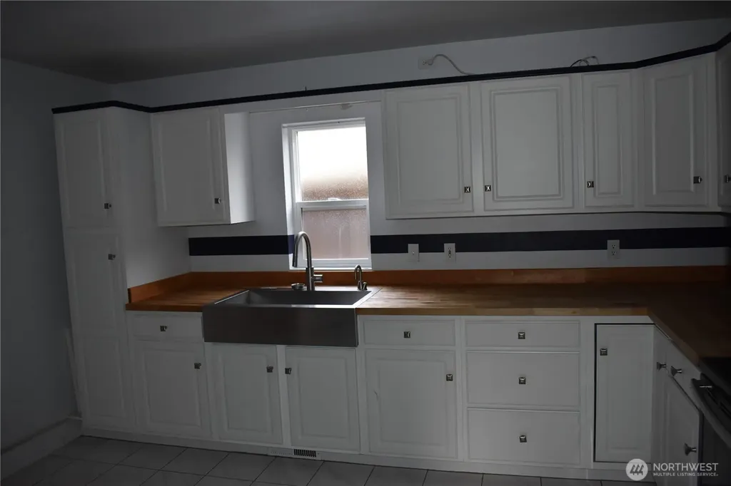 1806 4th Avenue E Olympia WA 98506