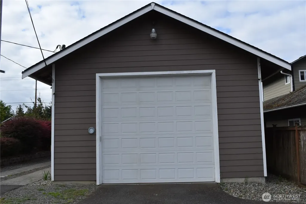 1806 4th Avenue E Olympia WA 98506