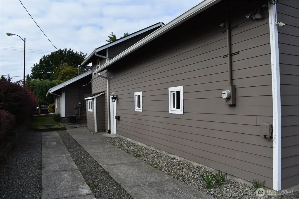 1806 4th Avenue E Olympia WA 98506