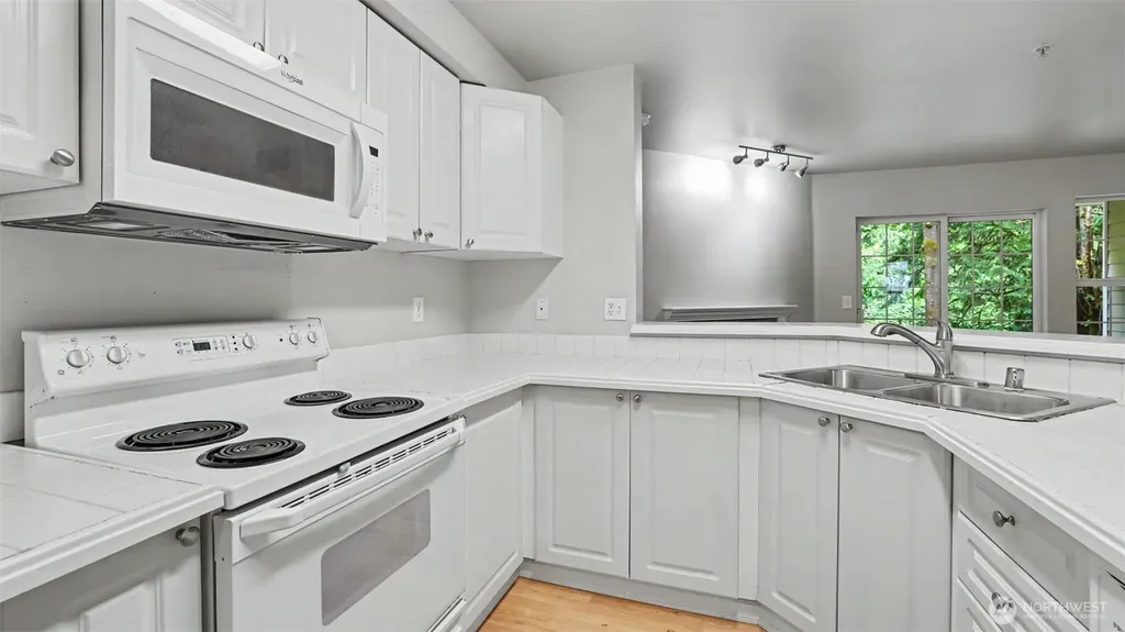 18505 SE Newport Way Issaquah WA 98027