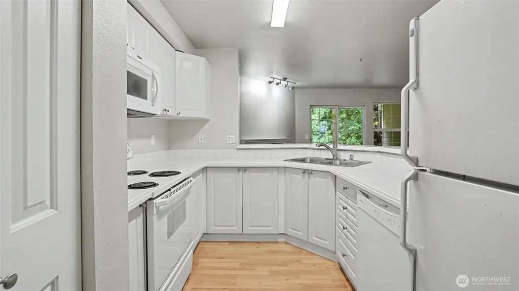 18505 SE Newport Way Issaquah WA 98027