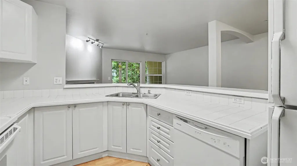 18505 SE Newport Way Issaquah WA 98027