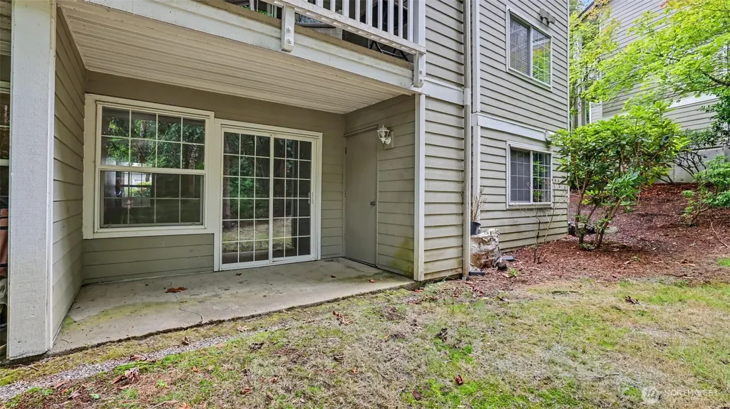 18505 SE Newport Way Issaquah WA 98027