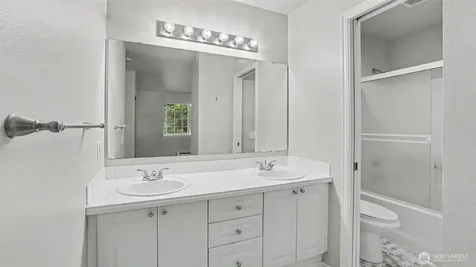 18505 SE Newport Way Issaquah WA 98027