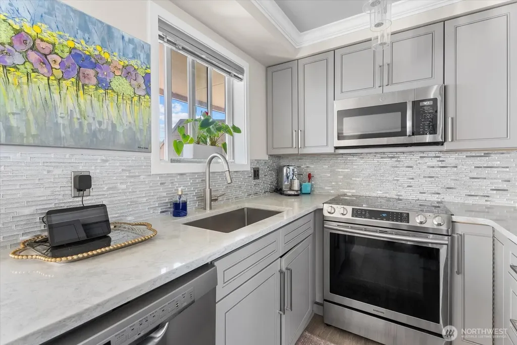334 Lakeside Avenue S Seattle WA 98144