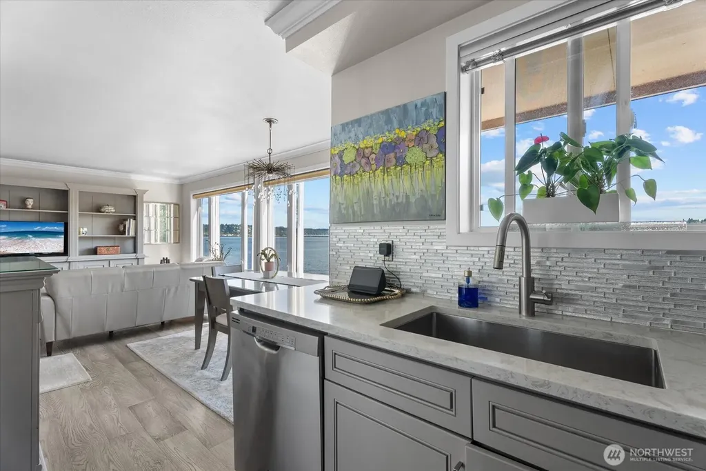 334 Lakeside Avenue S Seattle WA 98144