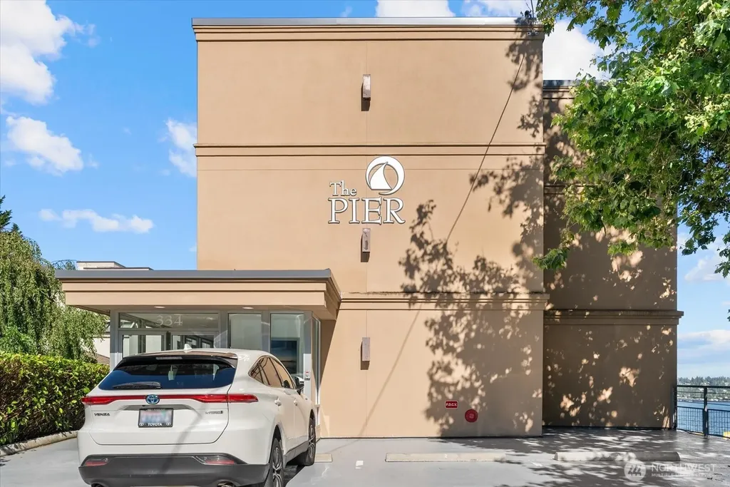 334 Lakeside Avenue S Seattle WA 98144