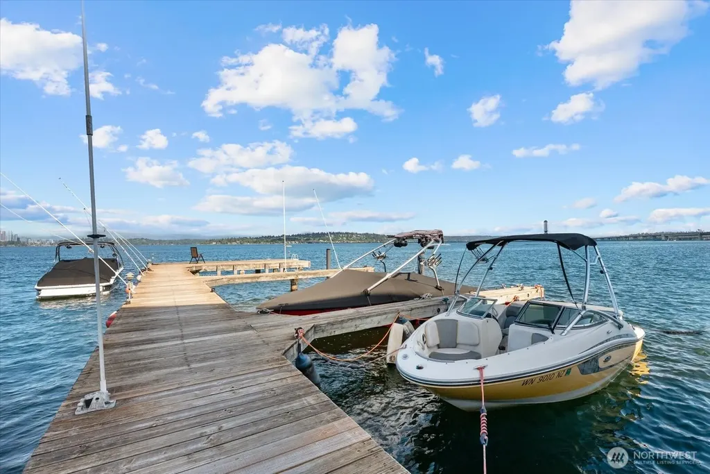 334 Lakeside Avenue S Seattle WA 98144