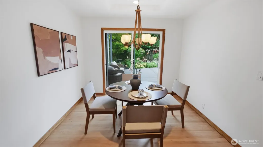 8520 Maple Lane Edmonds WA 98026