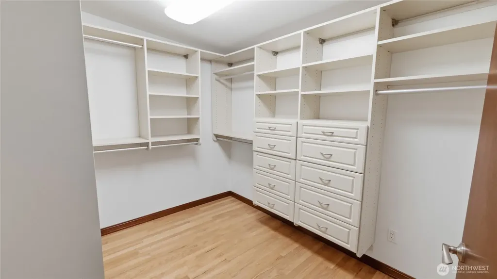 8520 Maple Lane Edmonds WA 98026