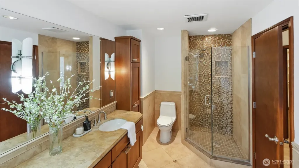 8520 Maple Lane Edmonds WA 98026