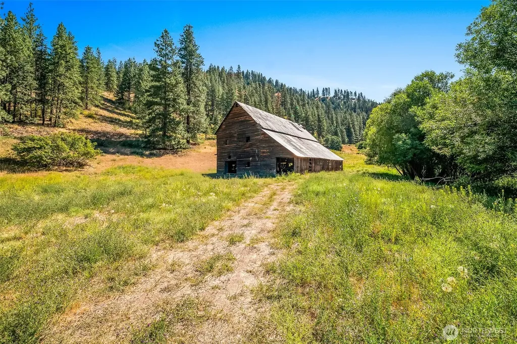10495 Merry Canyon Road Leavenworth WA 98826