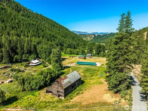 10495 Merry Canyon Road Leavenworth WA 98826