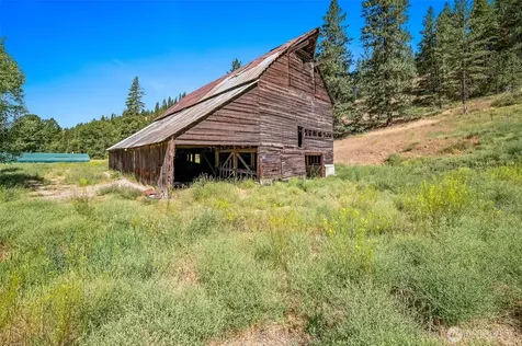 10495 Merry Canyon Road Leavenworth WA 98826