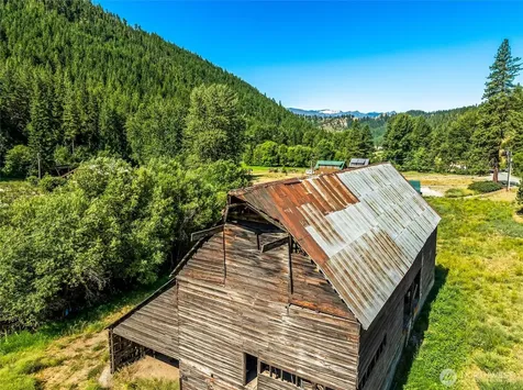 10495 Merry Canyon Road Leavenworth WA 98826