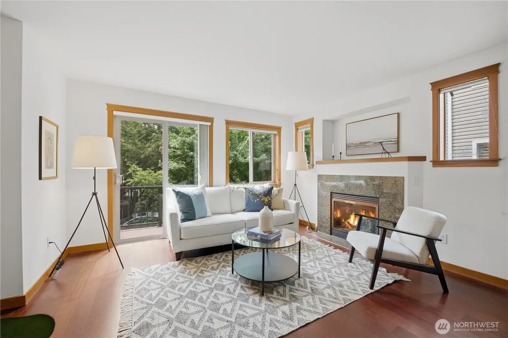 7411 4th Avenue NE Seattle WA 98115