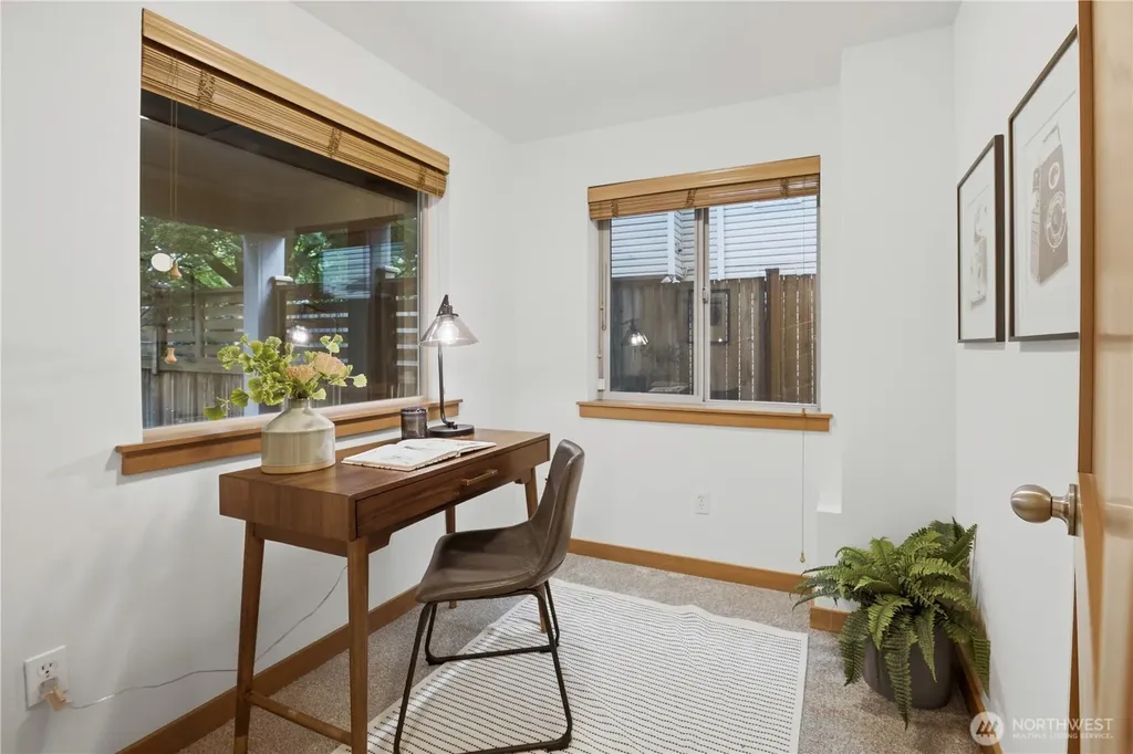 7411 4th Avenue NE Seattle WA 98115