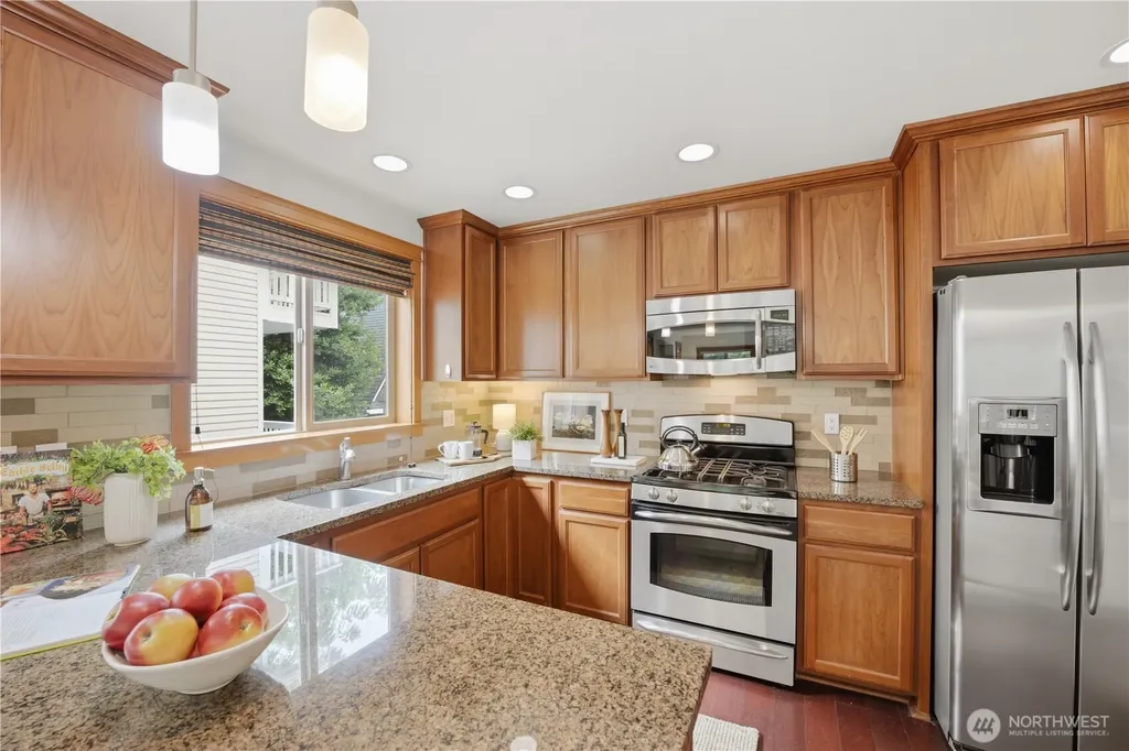 7411 4th Avenue NE Seattle WA 98115