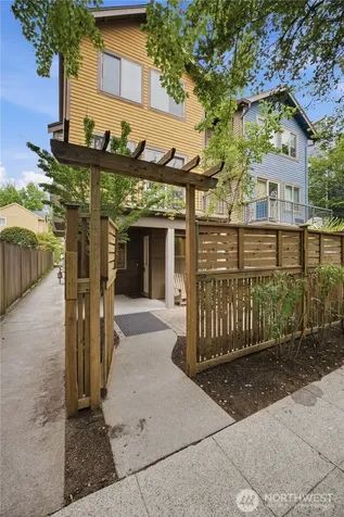 7411 4th Avenue NE Seattle WA 98115