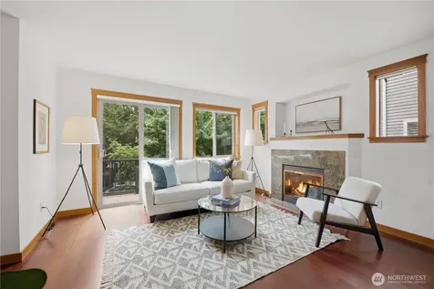 7411 4th Avenue NE Seattle WA 98115