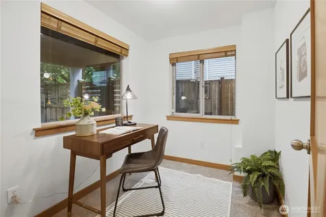 7411 4th Avenue NE Seattle WA 98115