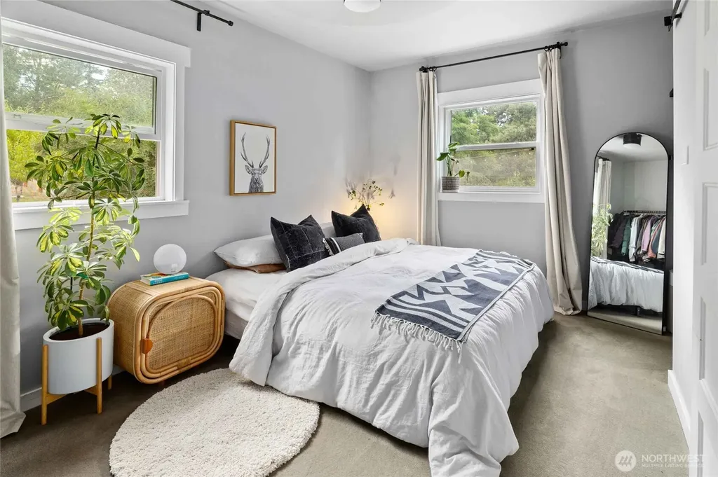 407 S 7th Street Roslyn WA 98941
