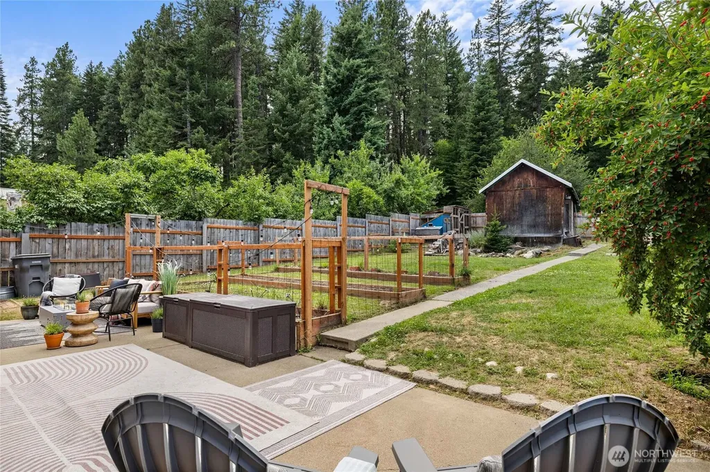 407 S 7th Street Roslyn WA 98941