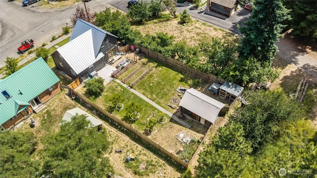 407 S 7th Street Roslyn WA 98941