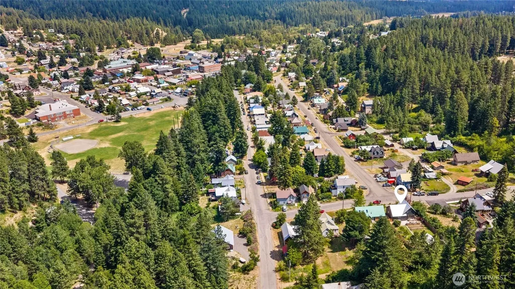 407 S 7th Street Roslyn WA 98941