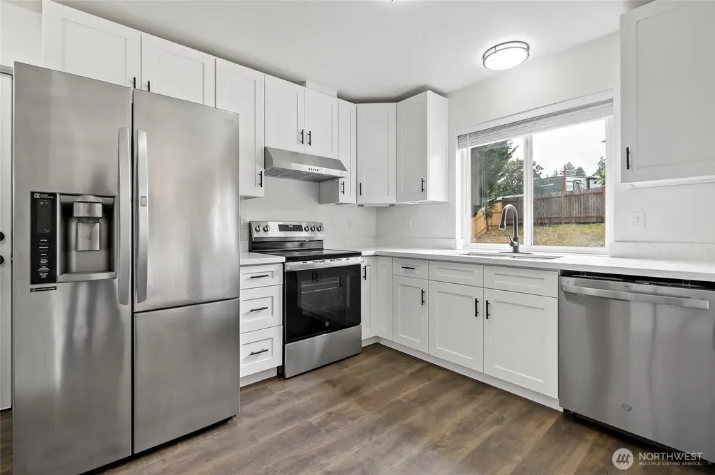341 Elk Loop Carbonado WA 98323