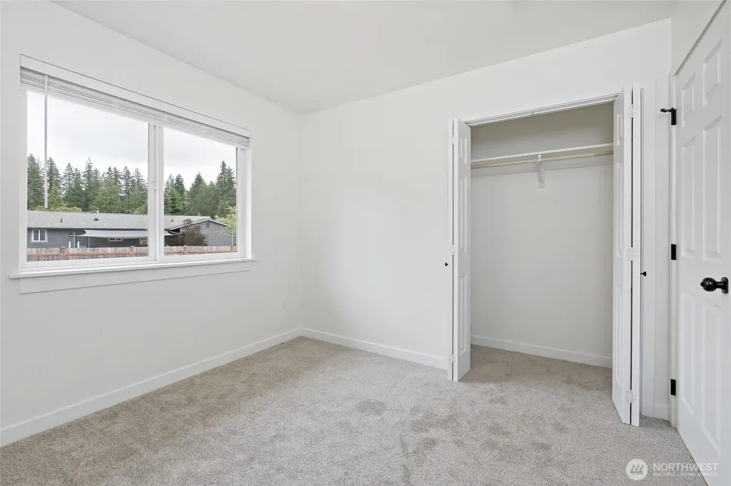 341 Elk Loop Carbonado WA 98323