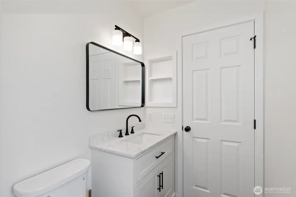 341 Elk Loop Carbonado WA 98323