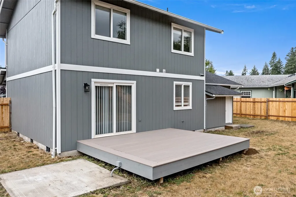 341 Elk Loop Carbonado WA 98323