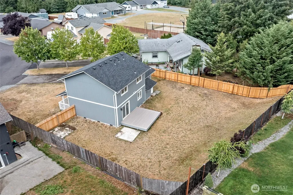 341 Elk Loop Carbonado WA 98323