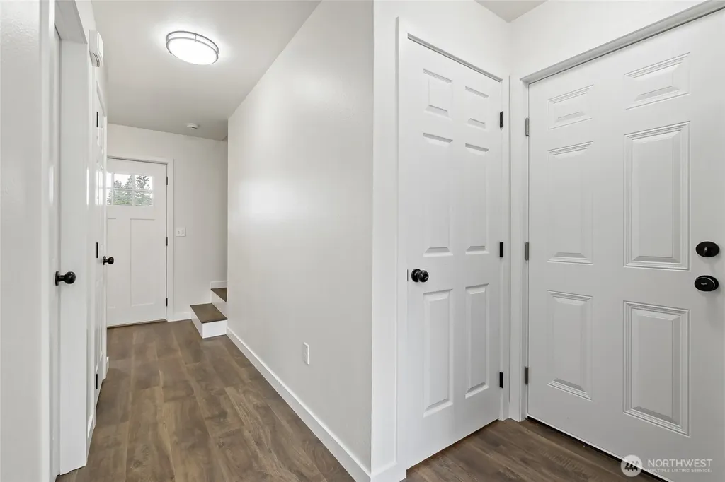 341 Elk Loop Carbonado WA 98323